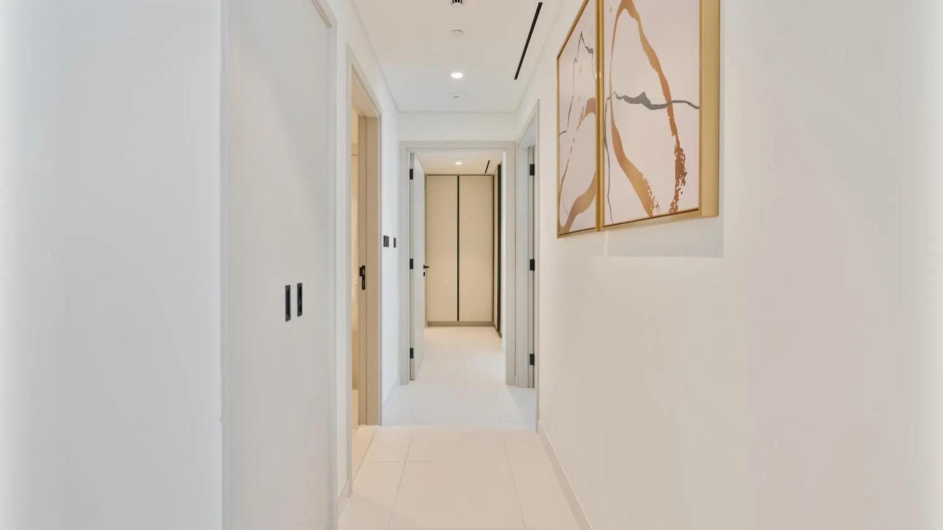Beachfront 2-Bdr, High Floor, Sea And Palm View, Beach Access 迪拜 公寓